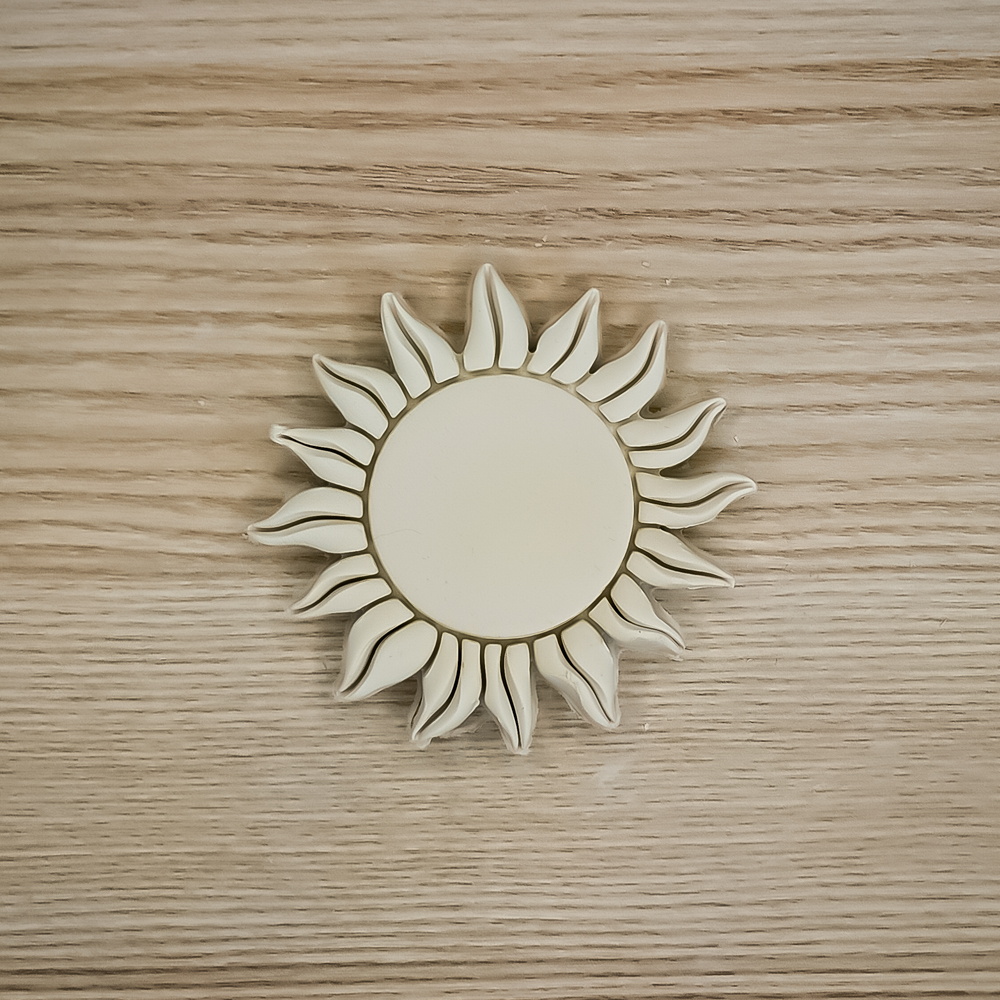 Kiszúró - Nap - Image 2