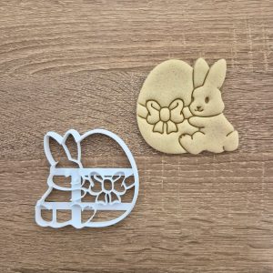 Sütikiszúró - Cuki nyuszi masnis tojással